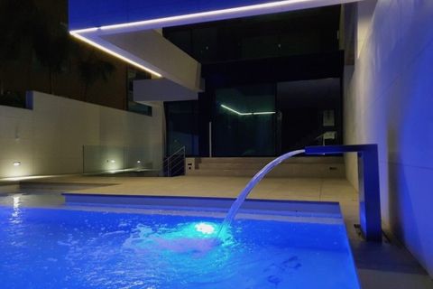 Villa a El Campello, Alicante, El Campello - € 1.350.000 | Ref: R3382165 - foto 10