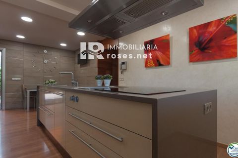 Villa i Roses, Gerona, Roses - € 675 000 | Ref: 1087 - foto 36