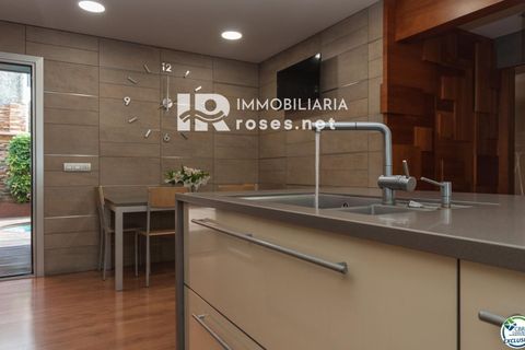 Villa i Roses, Gerona, Roses - € 675 000 | Ref: 1087 - foto 38