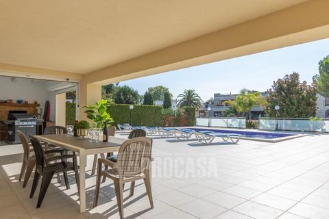 Villa i Empuriabrava, Gerona, Empuriabrava - € 1.990.000 | Ref: 1880 - foto 12