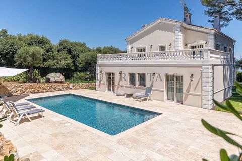 Villa i Antibes, Alpes-Maritimes, Antibes - € 4.950.000 | Ref: 6048870 - foto 1