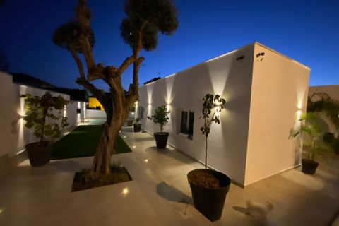 Villa a Marbella, Malaga, Marbella - € 999.950 | Ref: APIA-ROVM-921 - foto 3