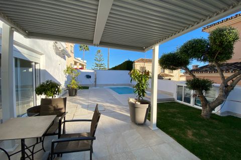 Villa a Marbella, Malaga, Marbella - € 999.950 | Ref: APIA-ROVM-921 - foto 13