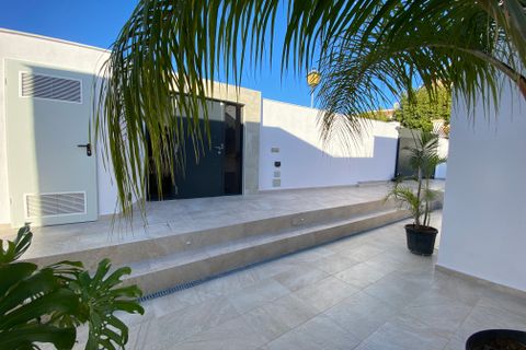 Villa a Marbella, Malaga, Marbella - € 999.950 | Ref: APIA-ROVM-921 - foto 7