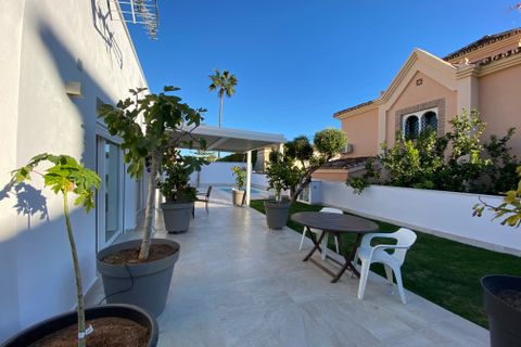 Villa a Marbella, Malaga, Marbella - € 999.950 | Ref: APIA-ROVM-921 - foto 6