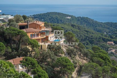 Villa i Lloret De Mar, Gerona, Lloret De Mar - € 1.595.000 | Ref: 72954 - foto 1