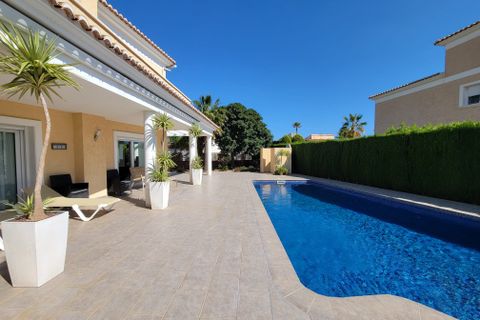 Villa i Calpe, Alicante, Calpe - € 995.000 | Ref: 15-vl-09819 - foto 2