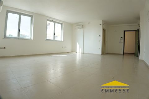 Erhvervsejendom i Massa, Massa and Carrara, Massa - € 160.000 | Ref: 1191A - foto 4