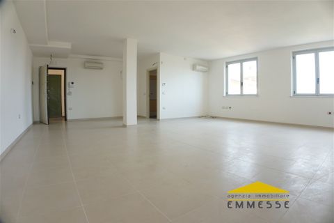Erhvervsejendom i Massa, Massa and Carrara, Massa - € 160.000 | Ref: 1191A - foto 2