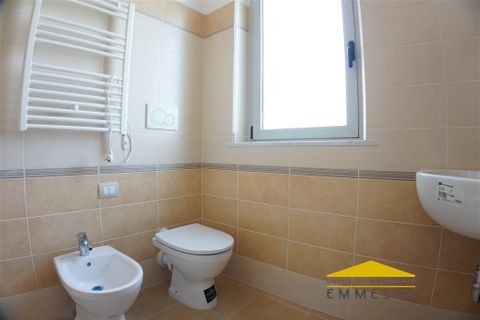Erhvervsejendom i Massa, Massa and Carrara, Massa - € 160.000 | Ref: 1191A - foto 10