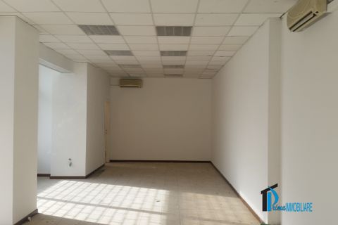 L'establiment comercial a Terni, Terni, Terni - € 700/mes | Ref: BFL-649 - foto 5