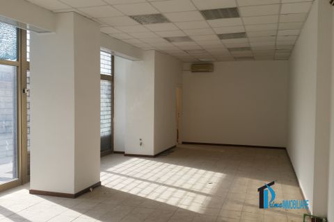 L'establiment comercial a Terni, Terni, Terni - € 700/mes | Ref: BFL-649 - foto 9