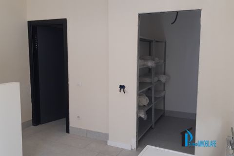 L'establiment comercial a Terni, Terni, Terni - € 300/mes | Ref: ROH-1256 - foto 2