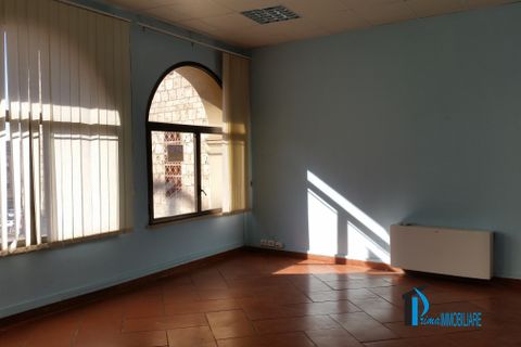 L'establiment comercial a Terni, Terni, Terni - € 550/mes | Ref: HCN-1420 - foto 8