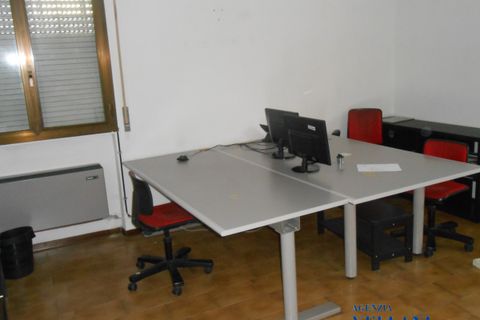 L'establiment comercial a Carpi, Modena, Carpi - € 2.150/mes | Ref: RVN-569 - foto 5