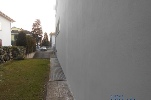 L'establiment comercial a Carpi, Modena, Carpi - € 2.150/mes | Ref: RVN-569 - foto 10