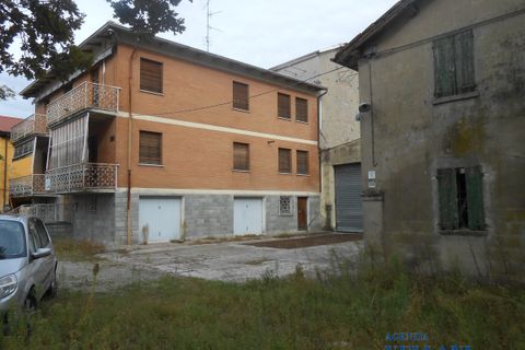 Landejendom i Modena, Modena, Modena - € 400.000 | Ref: NSU-619 - foto 1