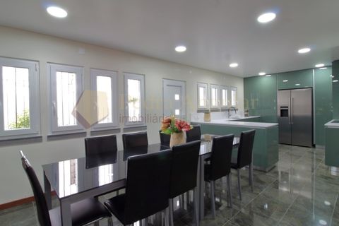 Villa i Setubal, Setubal, Setubal - € 1.750.000 | Ref: Pedra 15 /013 - foto 3