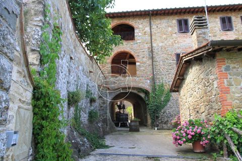 Landejendom i Bucine, Arezzo, Bucine - € 1.290.000 | Ref: DIC.5418 - foto 8