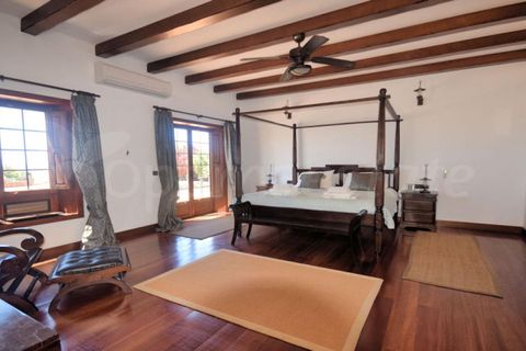Villa i Playa Blanca (Yaiza), Lanzarote - foto 1