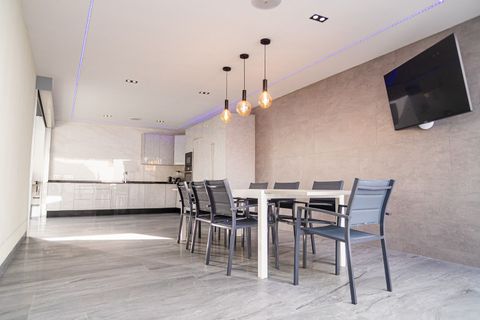 Villa a Torviscas, Tenerife, Torviscas - € 2.000.000 | Ref: CHA0056 - foto 11