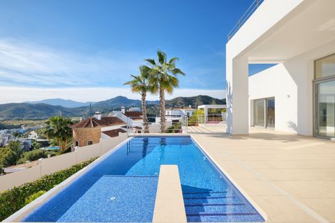 Villa i Benahavis, Malaga, Benahavis - € 2.300.000 | Ref: PANR-13012 - foto 8