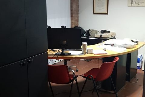 Erhvervsejendom i Carpi, Modena, Carpi - € 90.000 | Ref: LOC-803 - foto 4
