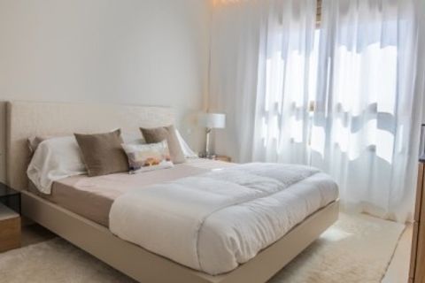 Villa a Estepona, Malaga, Estepona - € 370.000 | Ref: DPIe1885 - foto 6