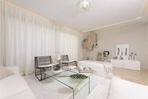 Villa a Estepona, Malaga, Estepona - € 370.000 | Ref: DPIe1885 - foto 16