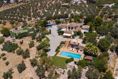 Villa i Villanueva De La Concepcion, Malaga - foto 1
