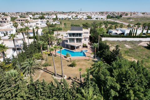 Villa i Ciudad Quesada, Alicante, Ciudad Quesada - € 840.000 | Ref: 090 - foto 1