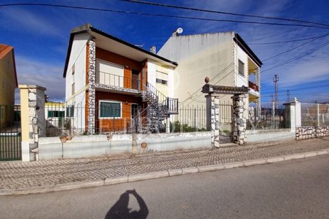 Villa i Alcochete, Setubal, Alcochete - € 250.000 | Ref: RS303 - foto 1