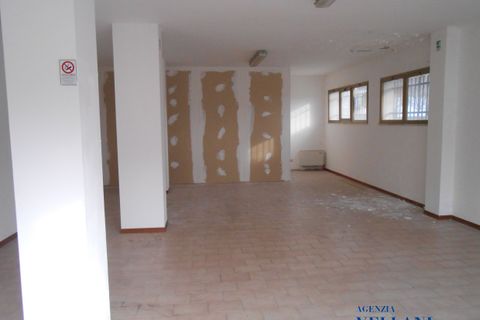 Erhvervsejendom i Carpi, Modena, Carpi - € 60.000 | Ref: DMD-816 - foto 2