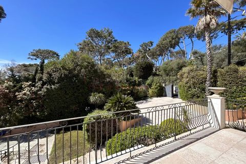Villa i Antibes, Alpes-Maritimes, Antibes - € 3.500.000 | Ref: 6947991 - foto 3