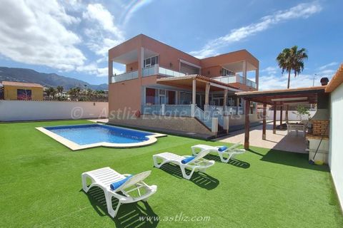 Villa i Playa Paraiso, Tenerife, Playa Paraiso - € 1.400.000 | Ref: AAEP1646 - foto 1