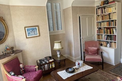 Lejlighed i Vichy, Allier, Vichy - € 137.800 | Ref: 1073 - foto 1