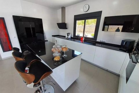 Villa i Pinoso, Alicante, Pinoso - € 385.000 | Ref: 9100 - foto 13