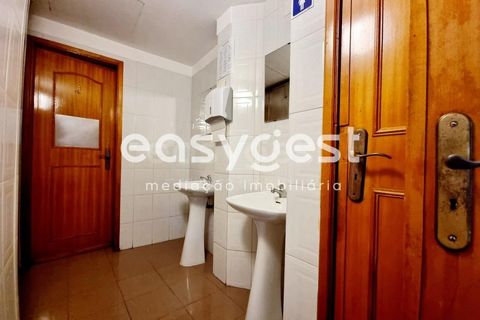 Erhvervsejendom i Amadora, Lisbon, Amadora - € 170.000 | Ref: LX88793 - foto 4