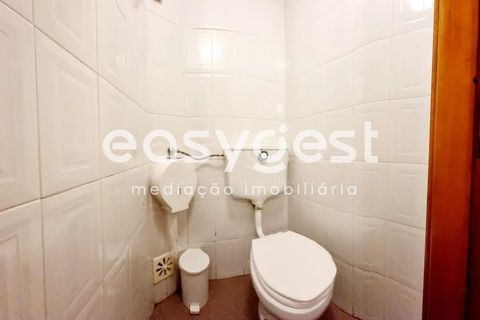 Erhvervsejendom i Amadora, Lisbon, Amadora - € 170.000 | Ref: LX88793 - foto 5