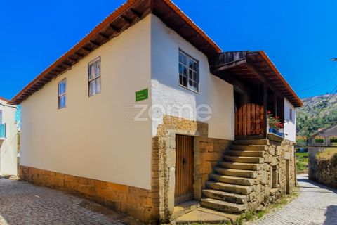 Villa a Armamar, Viseu, Armamar - € 95.000 | Ref: ZMPT551149 - foto 2