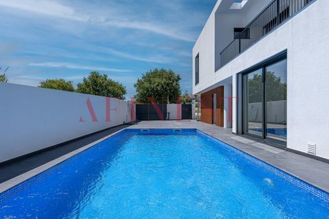 Villa i Carcavelos, Lisbon, Carcavelos - € 1.130.000 | Ref: C1707/22 - foto 7