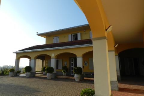 Villa i Govone, Cuneo, Govone - € 620.000 | Ref: 221 - foto 23