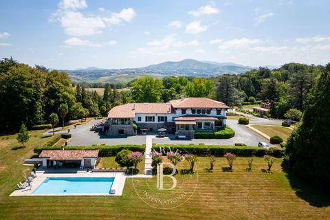 Villa a Villefranque, Pyrenees-Atlantiques, Villefranque - € 3.950.000 | Ref: M1101 - foto 2