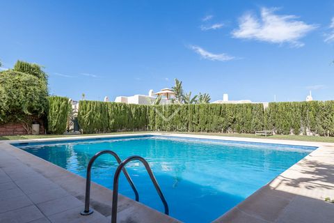 Villa i Cala Tarida, Ibiza, Cala Tarida - € 795.000 | Ref: IBZ36849 - foto 8