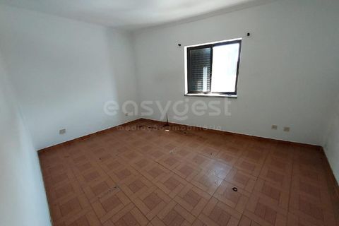 Villa a Mata de Lobos, Guarda, Mata de Lobos - € 36.000 | Ref: GD90211FM - foto 3