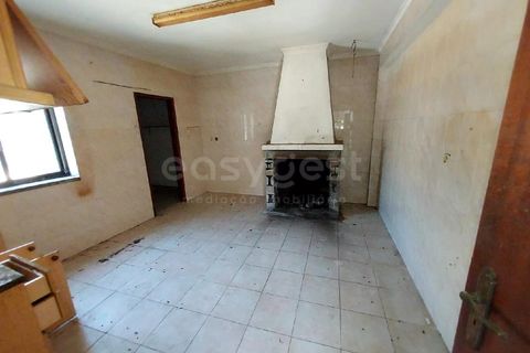 Villa a Mata de Lobos, Guarda, Mata de Lobos - € 36.000 | Ref: GD90211FM - foto 8