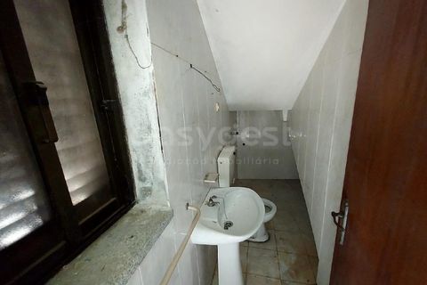 Villa a Mata de Lobos, Guarda, Mata de Lobos - € 36.000 | Ref: GD90211FM - foto 11