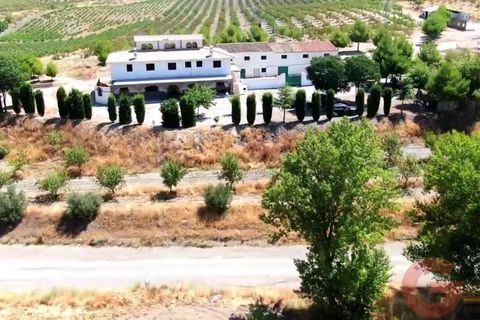 Villa en Gor, Granada, Gor - € 975.000 | Ref: J651 - photo 2