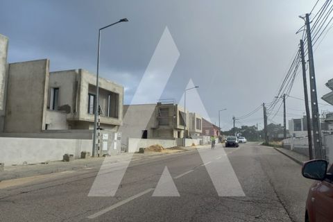 Villa i Corroios, Setubal, Corroios - € 685.000 | Ref: 1210404E/22SX - foto 1