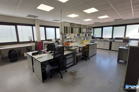 L'establiment comercial a Lessolo, Turin, Lessolo - € 2.400/mes | Ref: 2020 - foto 9